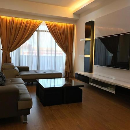 Suria Mahkota Apartman Malacca Kültér fotó